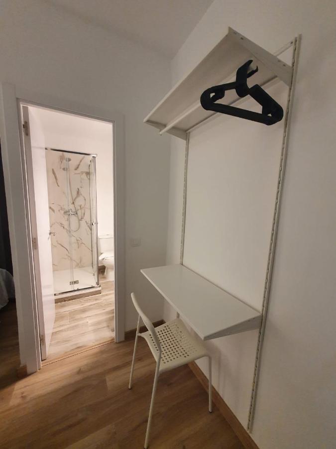 Hostal Vara Madrid Extérieur photo